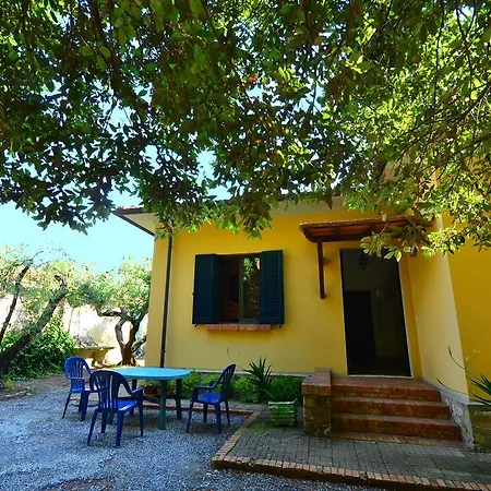 Simple Holiday Home In Castiglioncello With Garden