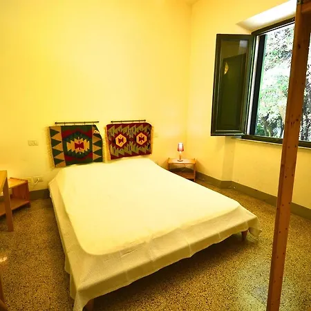 Simple Holiday Home In Castiglioncello With Garden Holiday home *