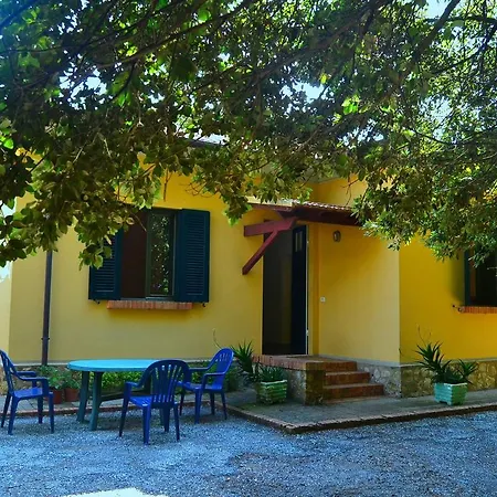 Holiday home Simple Holiday Home In Castiglioncello With Garden *